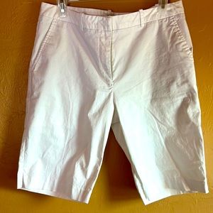 Clover by Bobby Jones size 10 golf shorts.